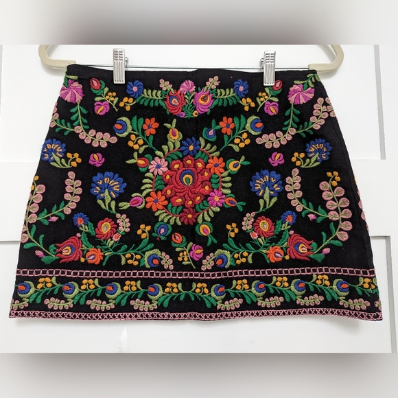Zara Woman Embroidered Suzani Mini Skirt A-Line - Picture 9 of 16